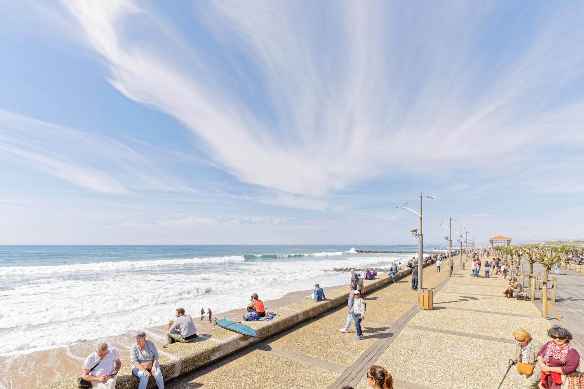 Golden Biarritz - Front De - Parking Privatif Gratuit * Anglet